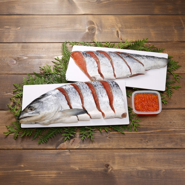 【お歳暮熨斗】北海道　銀毛新巻鮭といくら