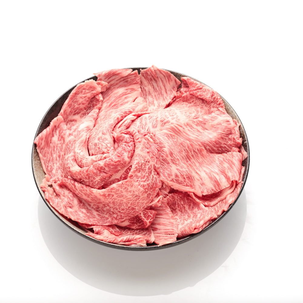 【ギフトカード】はこだて大沼黒牛　肩ロース すき焼き 900g