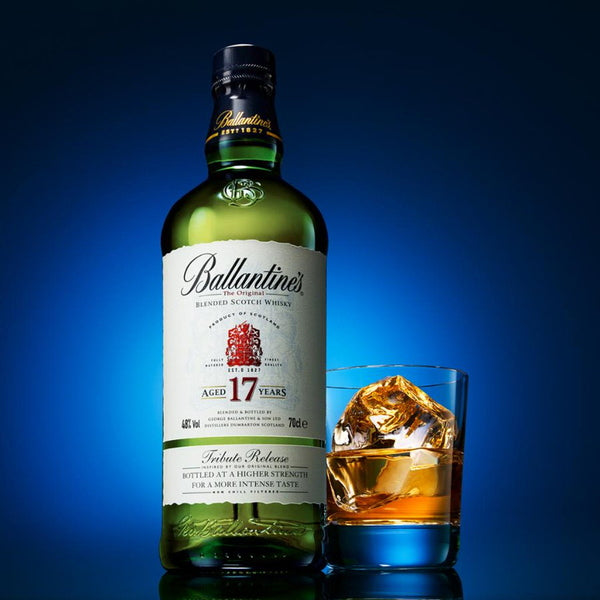 1827年創業スコッチウイスキー　バランタイン 17年　トリビュートリリース　700ml（3本）
