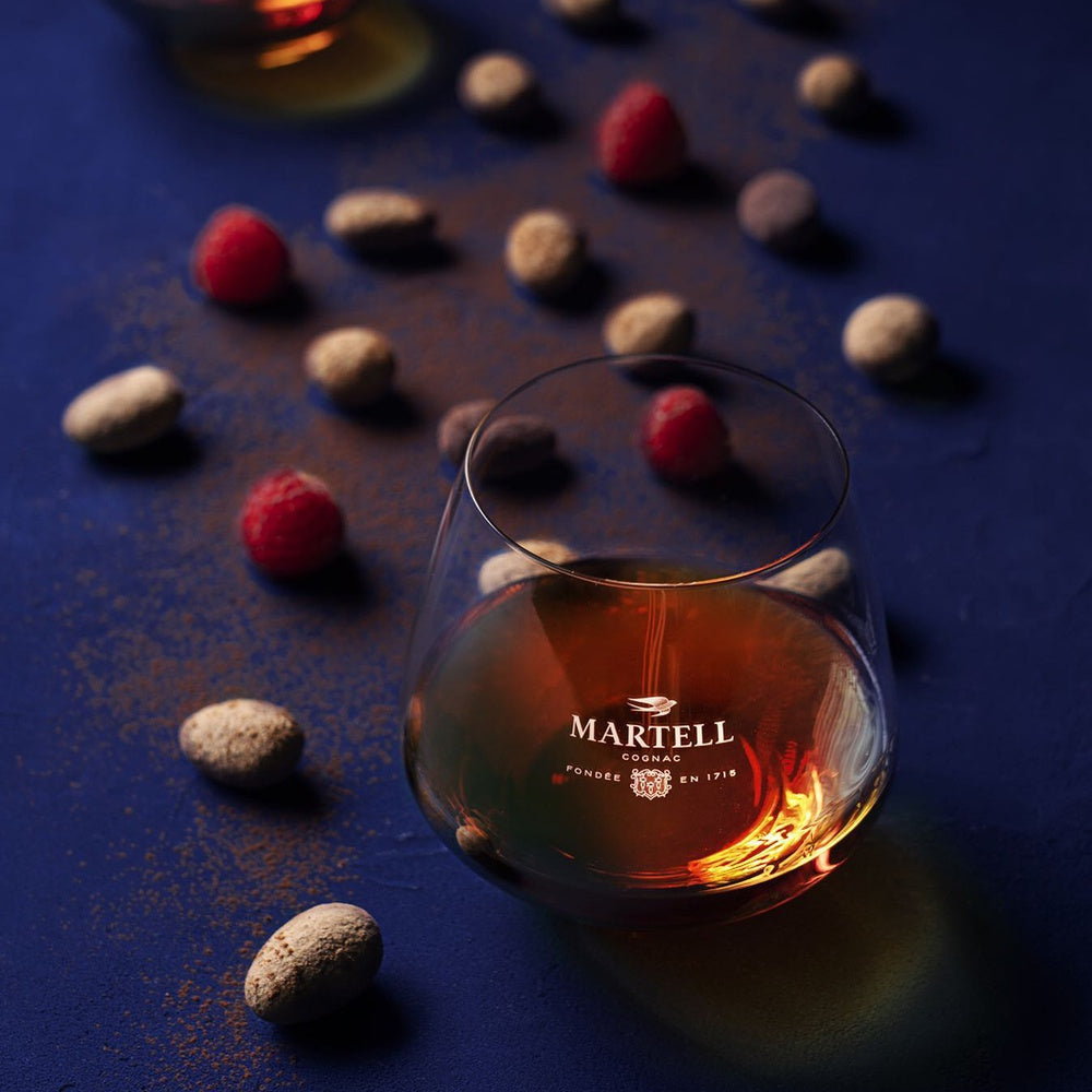 【ギフトカード】1715年創業コニャック マーテル コルドンブルー 箱入 700ml 2本